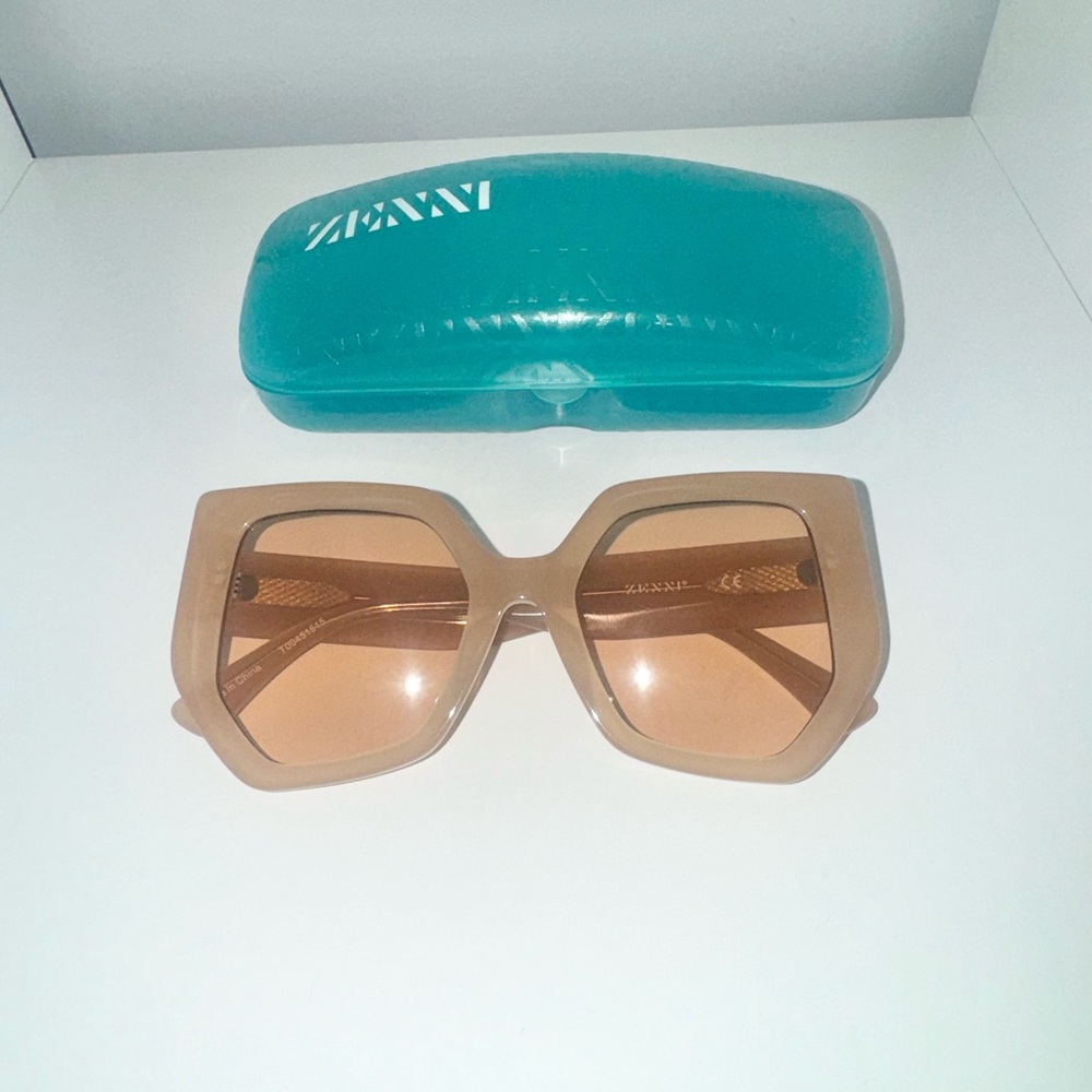 Oversized Tan Sunglasses with Case